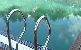 Použití bezchlorové chemie v bazénu